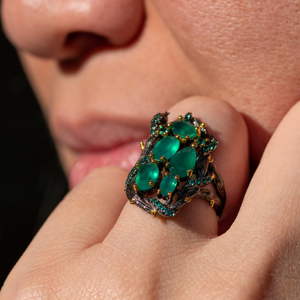 Silver “Eve” Green Agate Stone Ring - Heron & Swan