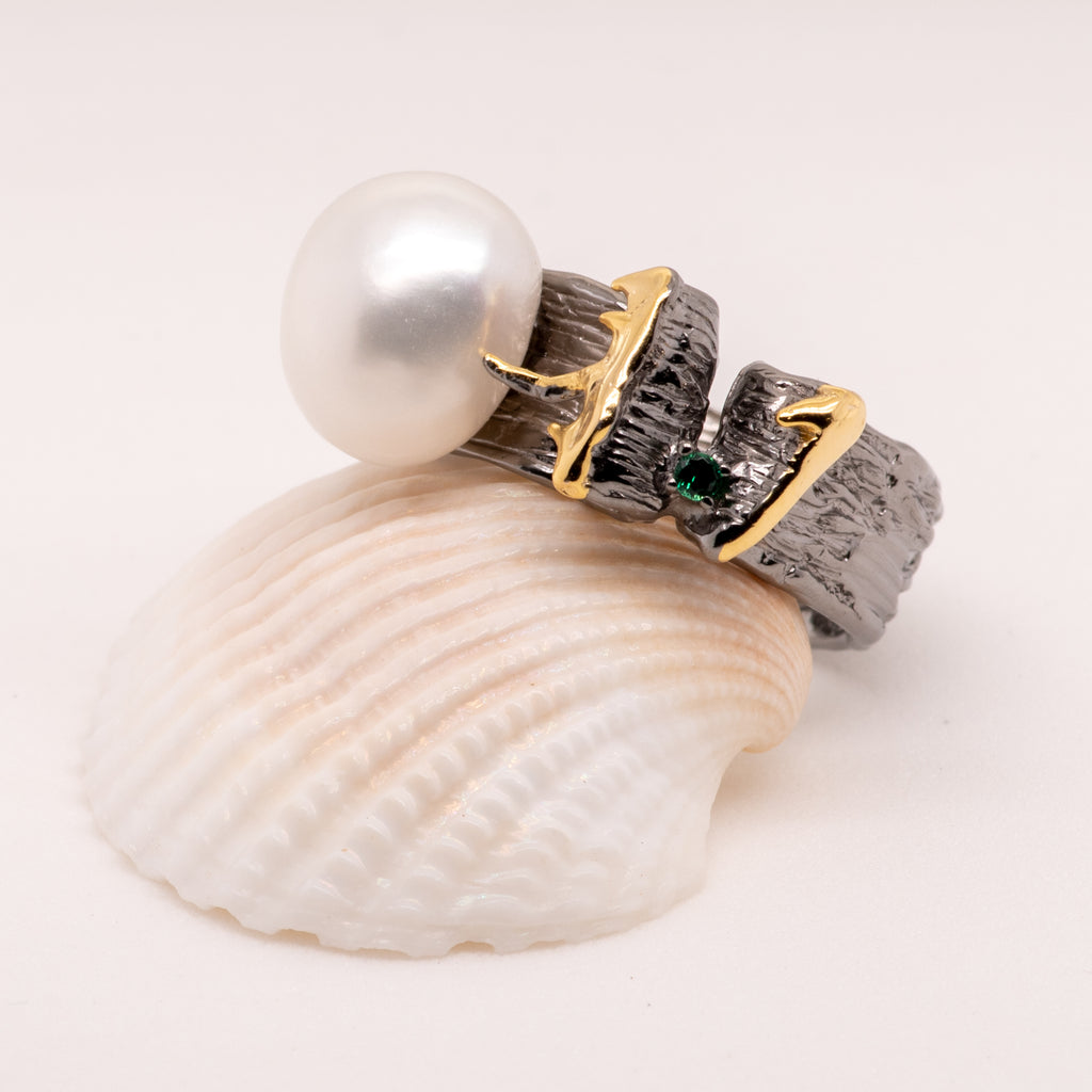 Irta Green Spinel Baroque Pearl Ring in Sterling Silver - Heron and Swan