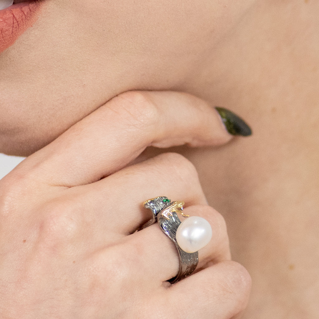 Irta Green Spinel Baroque Pearl Ring in Sterling Silver - Heron and Swan