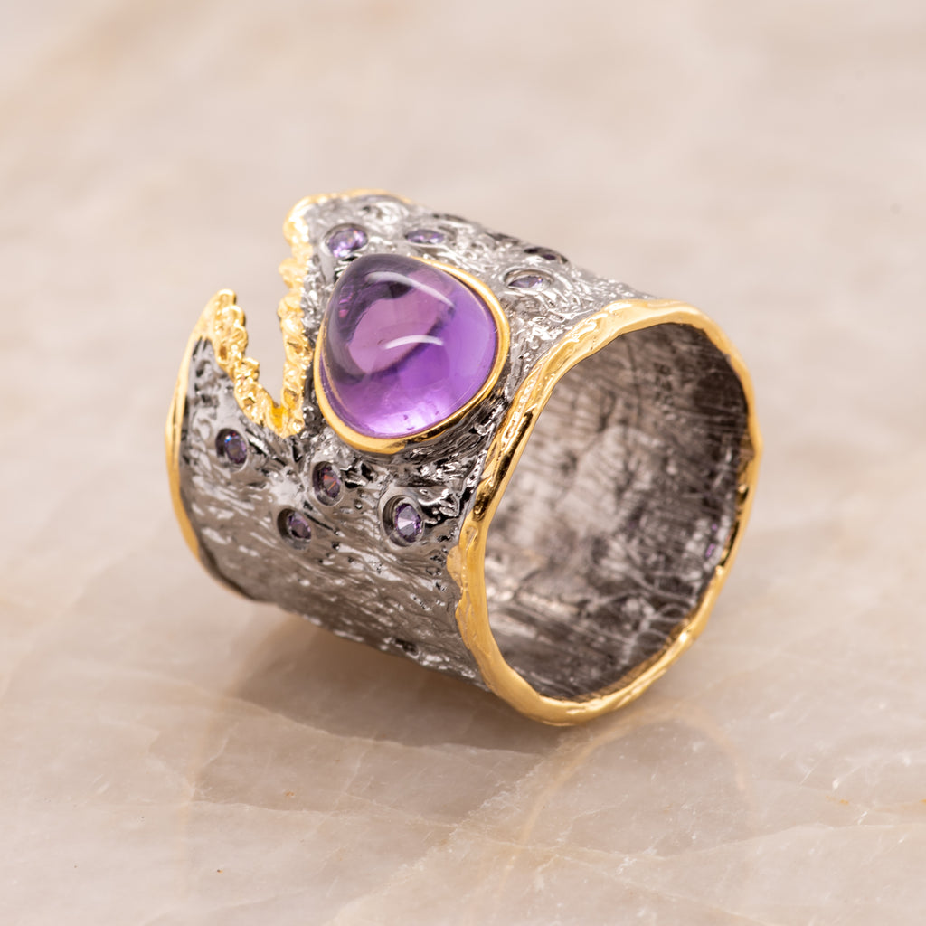 Bora Amethyst Ring in Sterling Silver - Heron and Swan