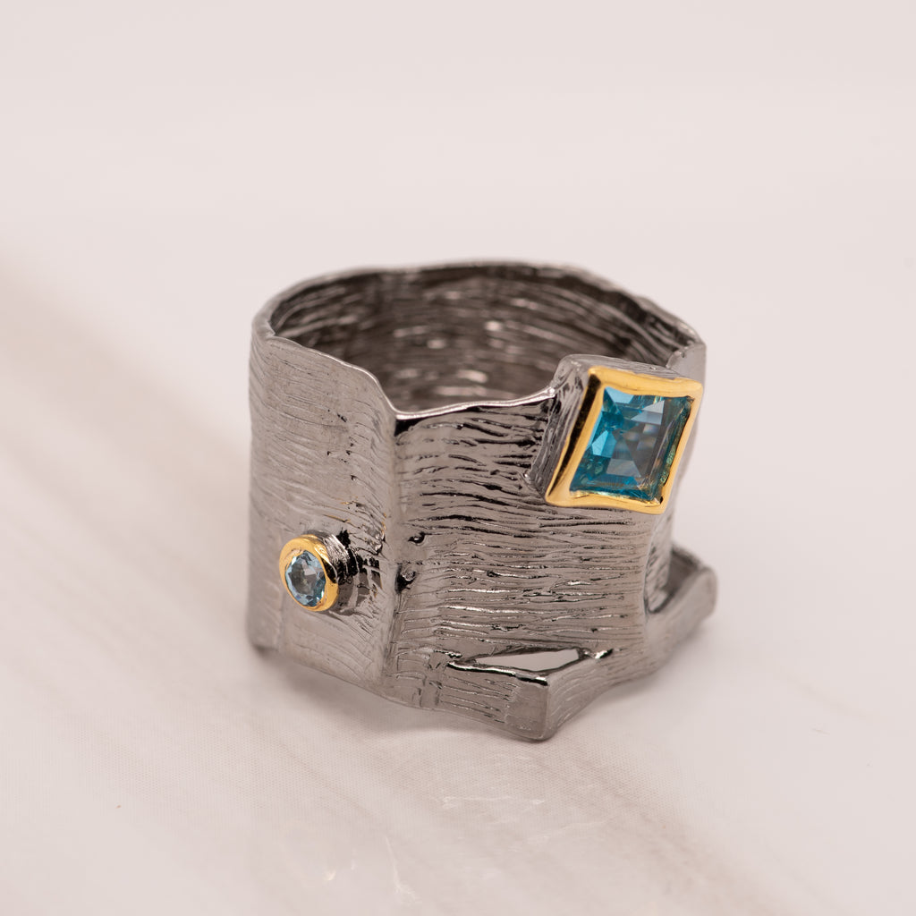 Livia Topaz Ring in Sterling Silver - Heron and Swan